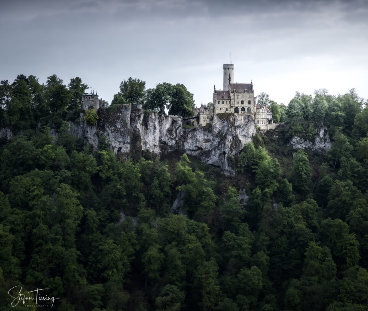 Schloss Lichtenstein, Blick von den Traifelbergfelsen aus.